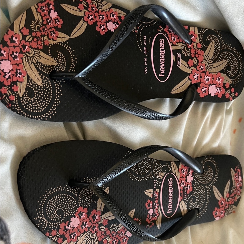 Havaianas Black Flip Flops with Pink Gold Floral Print US9/10 EUR41/42 - Picture 4 of 4